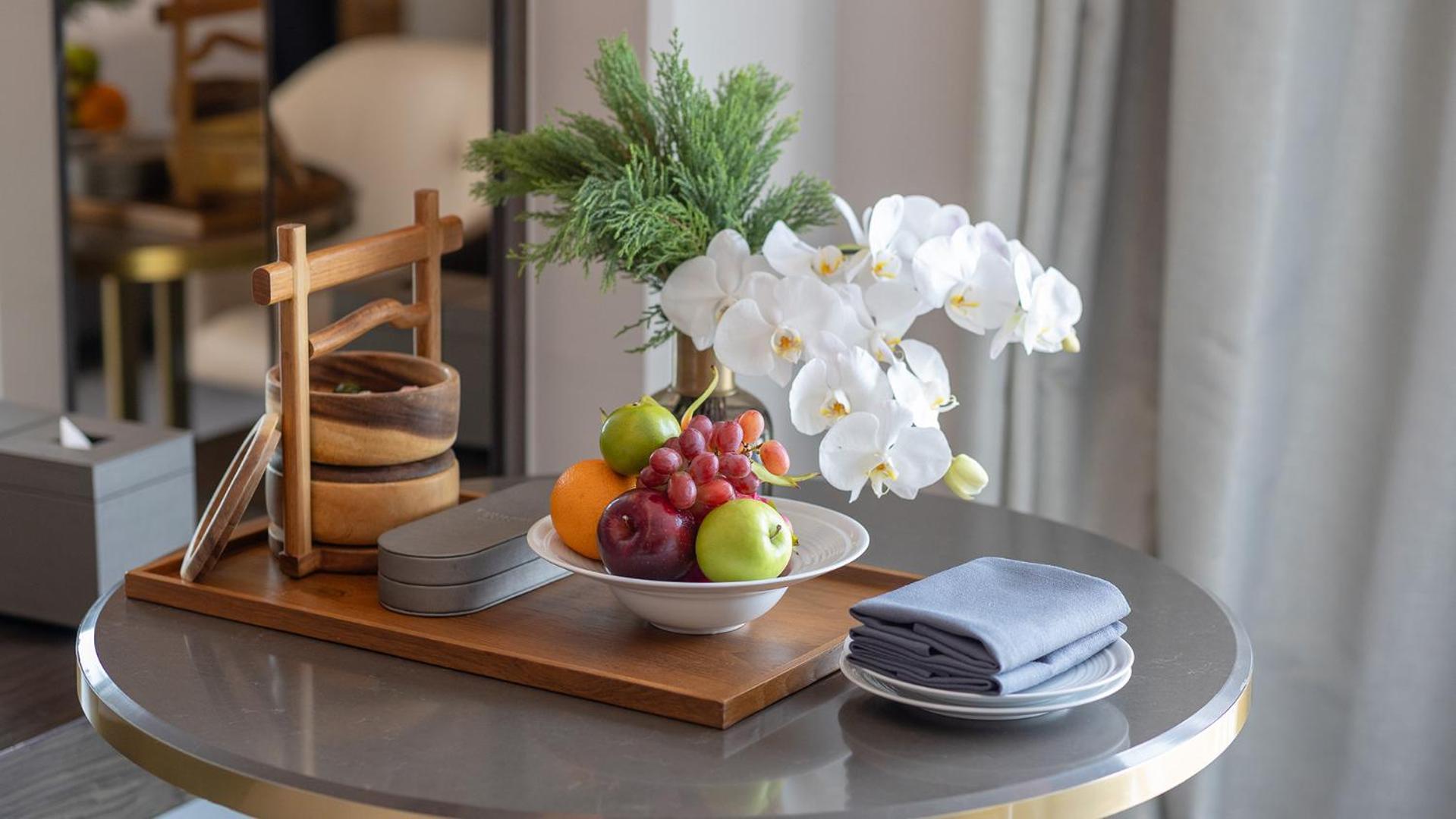 Chatrium Grand Bangkok Exteriér fotografie Fruit platter