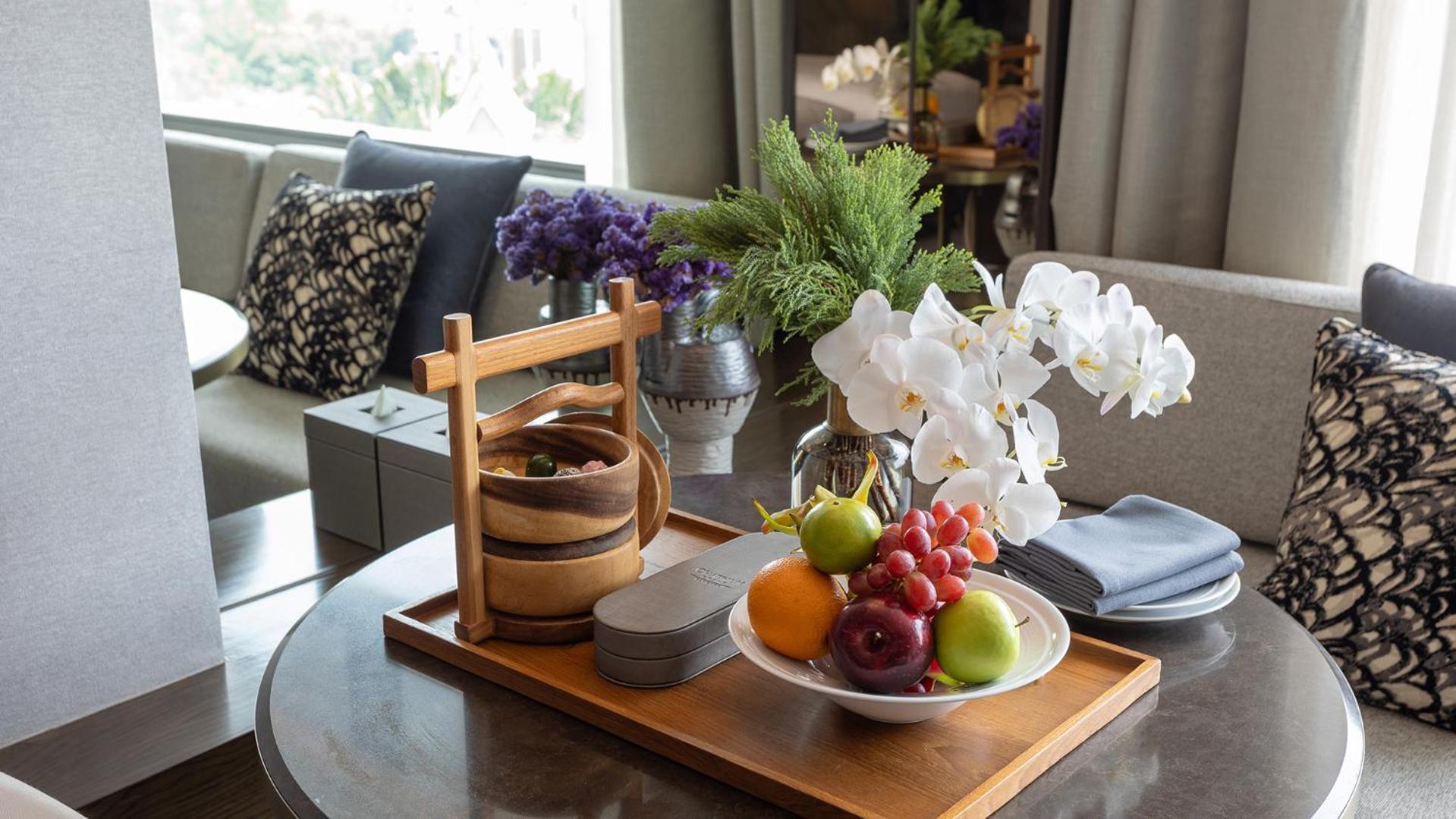 Chatrium Grand Bangkok Exteriér fotografie Fruit tray